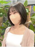 流れる顔まわりのボブ
