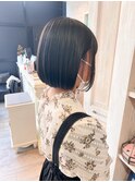福山美容室Caary サラツヤストレート内巻き前下がりボブ20代