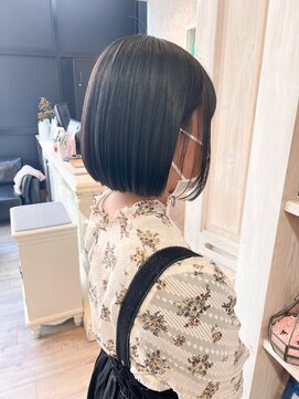 キャアリー(Caary) 福山美容室Caary サラツヤストレート内巻き前下がりボブ20代