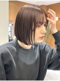 グレージュ切りっぱなしボブ前髪ありミニボブショートボブウルフ