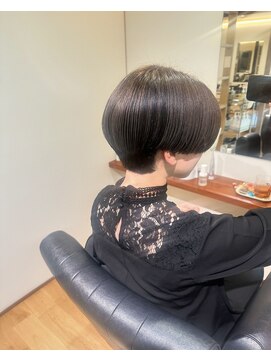 モーダアッカ(moda acca) ショートのアンブレラカラー@20代30代40代