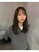 レイヤーカット×オリーブグレージュ