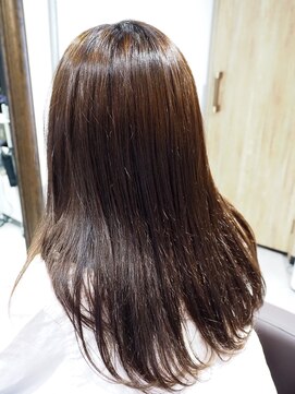 ギア(gear) 伸びた根元の縮毛矯正♪