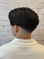 ヘアサロン 銀座マツナガ新宿店(hair salon)&nbsp;センターパート×スキンフェード【新宿/バーバー/理容室】