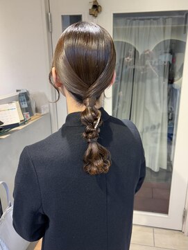 テトラ バイ ネオリーブ 横浜西口店(tetra by neolive) タイトスタイル 編みおろし パーティーヘアセット 横浜★