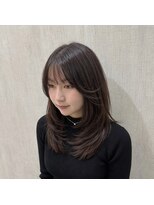 アルーシェ 心斎橋(Alushe) 大人可愛い艶ミディアム × 透けバング