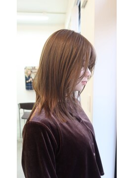 エヴリィ(every) 透明感ベージュレイヤー【大阪/梅田/中津】