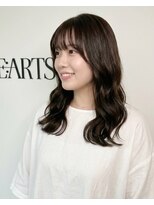 ハーツオオサカ(HE:ARTS OSAKA)&nbsp;韓国暗髪ゆるウェーブ前髪あり