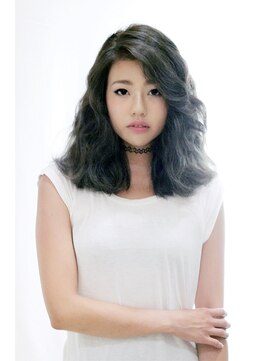 トキオガーデン(TOKIO garden) ウェーブミディアムボブ