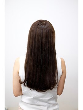 バングス(bangs) 秋の匂い漂わせる脱アッシュ系カラー。