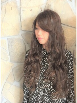 クオーレ(CUORE) 外国人風プラチナグレージュ・無造作ウエーブ　【京成大久保】