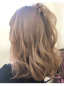 ネイロ(NE/LO) 外国人風ミルキーウェーブ