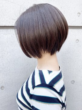 モリオ フロム ロンドン 成増店 丸み前下がりボブ_アッシュブラウン，オフィスコンサバ