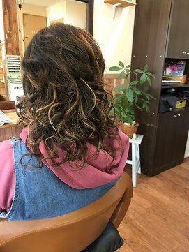 ヘアーサロン いろは 軽やかカール