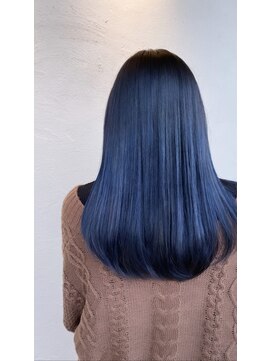 シュールトルワ(SUR TROIS) ブルーブラックグラデーション