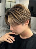 センターパートブリーチダブルカラーフェイスフレーミン