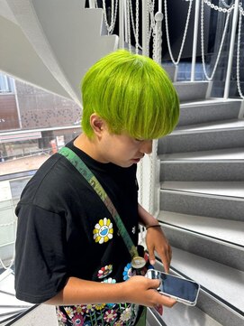 オンザ(ONTHE) Neon green2