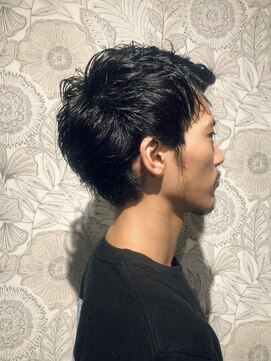 ミモザ ビカミドウ 自由が丘(Mimosa Bigamido) ▼30代 くせを生かしたメンズショート