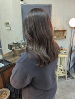 オト(oto) レイヤー×抜け感ウェーブ アッシュ/透明感カラー