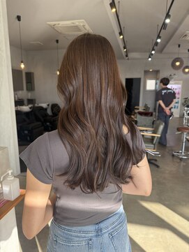 シェル 津山の手店(shel) 20代30代◎艶髪ブラウンベージュ×くびれミディレイヤー