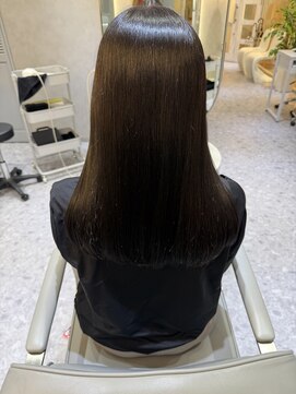 ジーナ 天神(Zina) [Zina福岡天神]髪質改善/黒髪/韓国ヘア/前髪/顔周り