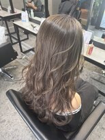 パヌポン(PANUPON)&nbsp;ハイライトバレイヤージュベージュダブルカラーケアブリーチ