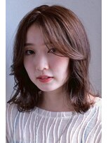 スリーアン(THREE ann.) 大人くびれミディ/透明感ベージュカラー