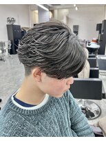 グロップ 町田(GLOP)&nbsp;センターパートをより輝かせる王道フェザーパーマ