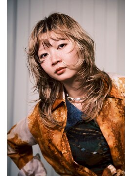 フェイス 石川町 (FACE) デザインカラーで魅せる♪ウルフレイヤー×ハイトーンカラー