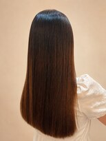 フリージア(freesia)&nbsp;縮毛矯正/髪質改善トリートメント/ツヤ髪ロング/艶髪