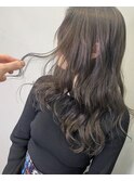 パールグレー/シルバー/グレージュ/波巻き/ロングヘアー