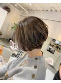 ショートボブ