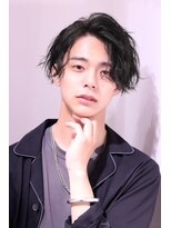 ネイビー(NAVY)&nbsp;ゆるめパーマ ソフトスパイラル センターパート前下がりマッシュ