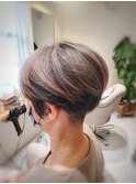 襟足スッキリショートボブ