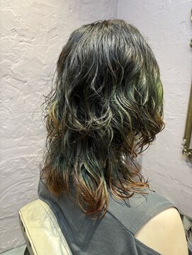 フッタ(Futta) レイヤースタイル【パーマ】【デザインカラー】【西武新宿駅】