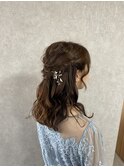 結婚式のお呼ばれふわふわアレンジ