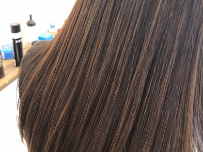ヘアサロン とりふぉりうむ 各務原店の写真