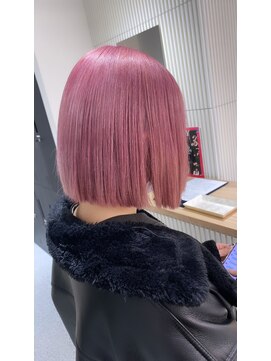 ペレ 渋谷(PELE) イメチェン/ホワイトブロンド/外ハネボブ/美髪/渋谷