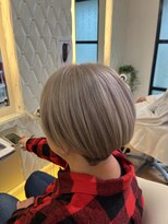 リトルフェイスウノ 新越谷西口駅前店(little face UNO)&nbsp;シルバーカラー