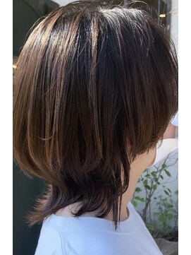 ジーナ 姪浜(Zina) マッシュショート風ウルフ