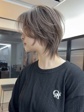 ラ キング(LA KING) MEN’S HAIR/バレイヤージュ/刈り上げセンターパート/栄久屋大通