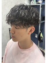 【フェザーカールでオシャレ感アップ】フェザーカール、ツイシーカール！普通なパーマに飽きた方オススメ！