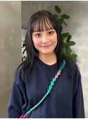 レイヤースタイル　ミディアムレイヤー　ハイライトカラー