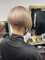 ティピ(tipi) 刈り上げショート