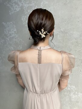 コトナ(kotona) 【品よくシニヨンスタイル】カチモリリボンへアハーフアップ渋谷