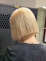 ヲタク(wotaku.)&nbsp;切りっぱなしボブブロンドベージュ抜きっぱなしブロンドミニボブ