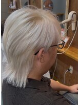 ヘアーサロン アトリエ(Hair salon ATORIE) ウルフショートブリーチカラーホワイトカラー