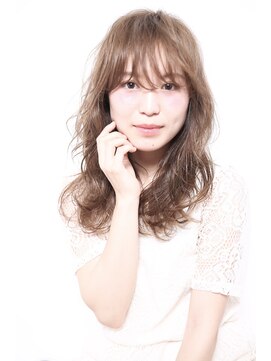 ネオリーブアイム 横浜西口店(Neolive aim) 透明感のあるグレージュセミロングヘアデザインカラーハイライト