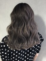 ヴァーブ(VAAB)&nbsp;淡いシルクグレージュ