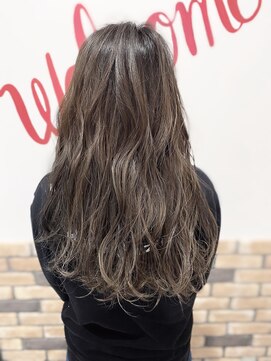 ルーツ(Root) クールアッシュ系ことりベージュ